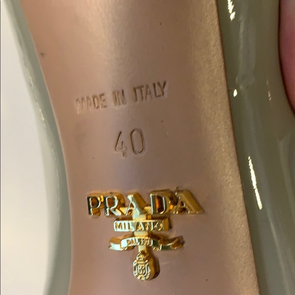 Prada heels size 40 - Picture 6 of 8
